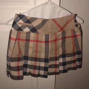 Burberry skirt